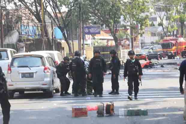 Ledakan Bom Terjadi di 3 Lokasi di Surabaya