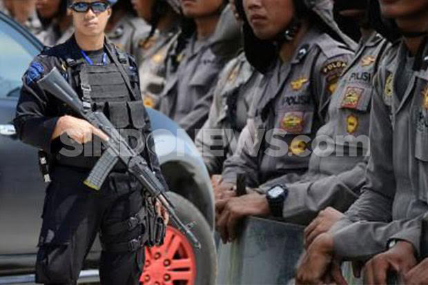 Polisi Sisir Mapolda Riau Setelah Diduga Diserang Teroris