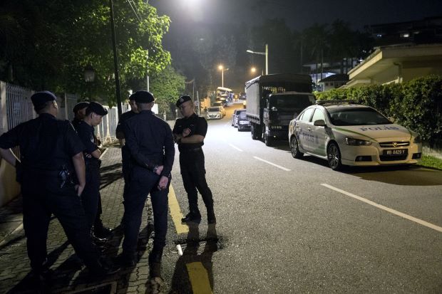 Geledah Rumah Najib Razak, Polisi Sita Barang Pribadi Termasuk Tas
