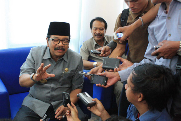 Kunjungan Jemaat Stabil, Soekarwo: Masyarakat Yakin Surabaya Aman