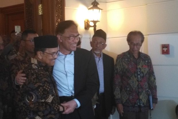 Anwar Belum Mau Terlibat Langsung di Pemerintahan Malaysia