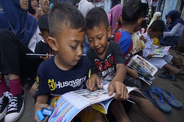 UMM Ajak Anak-anak Bermain dan Belajar dengan Mobil Kamis Membaca
