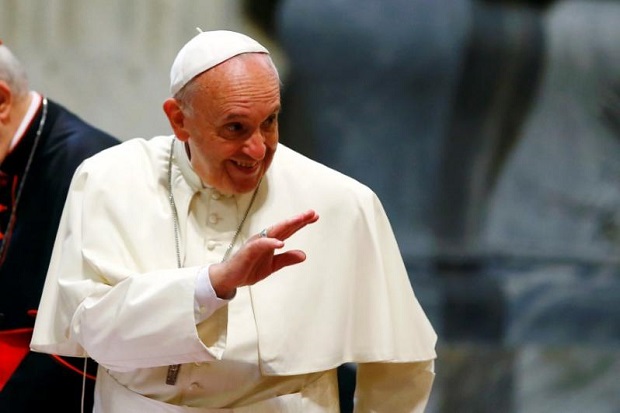 Pria Homoseks: Paus Fransiskus Bilang Tuhan Mencintai Pria Gay