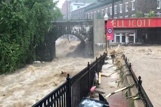 Dilanda Banjir Bandang Dahsyat, Maryland AS Berstatus Darurat