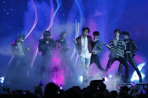 BTS Jadi Artis K-Pop Pertama yang Rajai Billboard 200