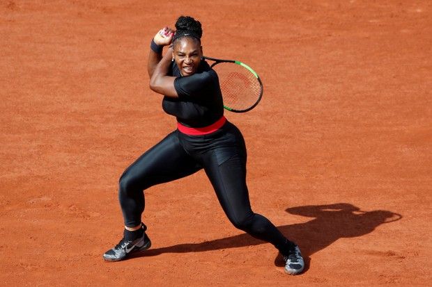 Pakai Busana Super Hero, Serena Raih Kemenangan di Prancis Terbuka