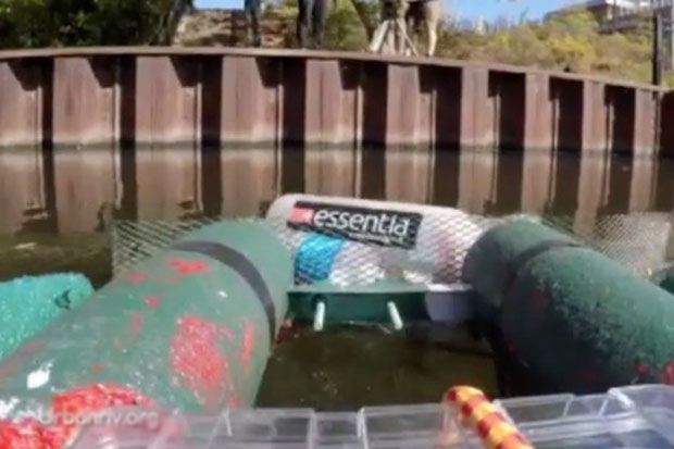 Robot Pembersih Sampah Sungai