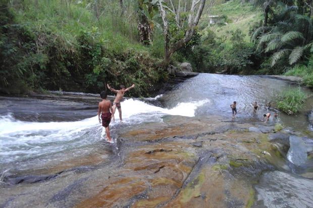Menguji Adrenalin di Waterboom Batu Alam di Tana Toraja