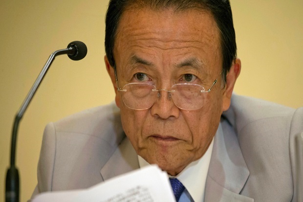 Menteri Jepang Kembalikan Gaji Setahun karena Skandal Kronisme