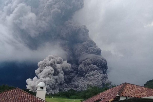Gunung Berapi Guatemala Meletus Dahsyat, 25 Orang Tewas