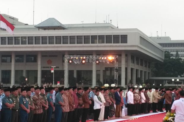 Jokowi dan JK Berbuka Bersama Keluarga Besar TNI-Polri