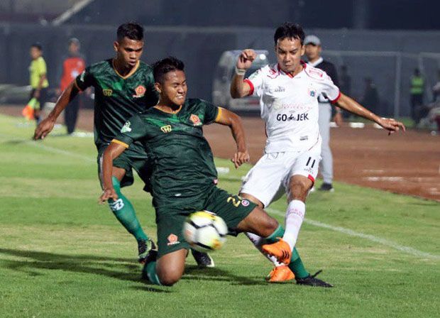 Persija Jakarta Pesta Gol ke Gawang PS TIRA
