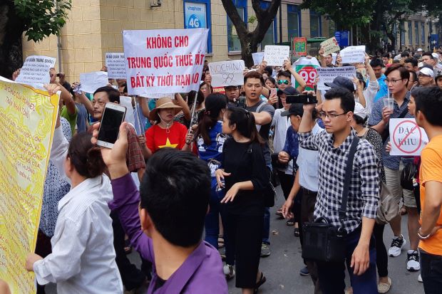Protes Anti-China Pecah di Vietnam, Beijing Peringatkan Warganya