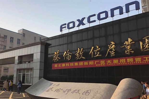 Amazon Tegur Foxconn Karena Eksploitasi Buruh Pabrik di China
