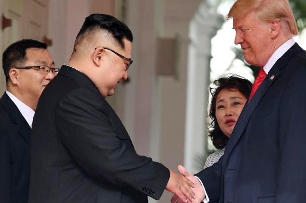 Mengenal Penerjemah Donald Trump dan Kim Jong-un