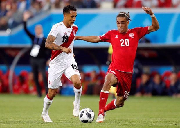Kegagalan Eksekusi Penalti Peru Warnai Kemenangan Denmark