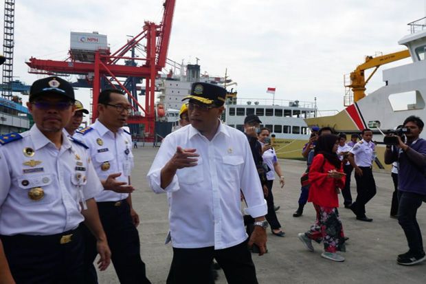 Cegah Kecelakaan, Budi Karya Instruksikan Tingkatkan Fasilitas Keamanan Pelabuhan