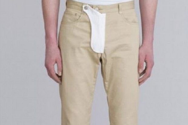 Unik, Celana Chino dengan Desain Kantong Mr P