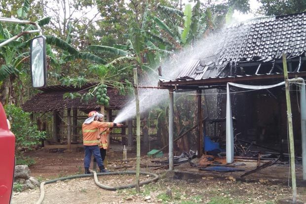 Ditinggal Halal Bihalal Rumah Nyaris Habis Terbakar