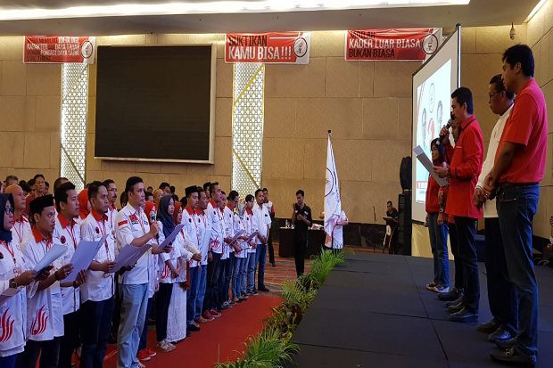 Nurdin Abdullah Hadiri Pelantikan DPD TMP Sulawesi Selatan