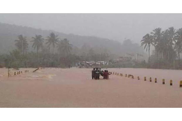 Banjir Setinggi 5 Meter Terjang Desa Polaaro di Konawe Utara Sultra