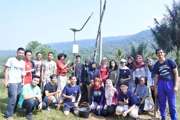Mahasiswa Teknik UI Bangun Desa Tertinggal di Sukabumi
