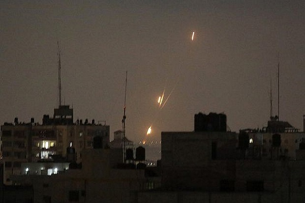 Tembakkan 12 Roket ke Israel, Militan Palestina: Bom Dibalas Bom