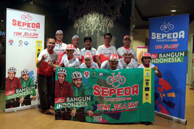 Deputi III Kemenpora Lepas Tim Jelajah Sepeda Nusantara 2018