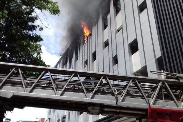 Apartemen Mewah di Kota Medan Terbakar