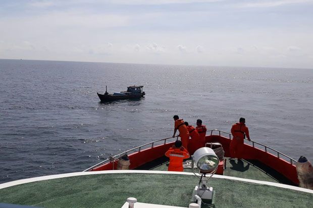 Kapal Pengangkut WNI Tenggelam di Malaysia, 18 Orang Hilang, 25 Selamat