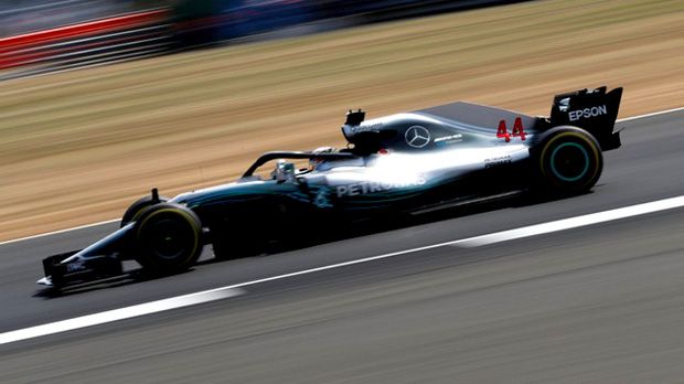 Hamilton Tercepat di Latihan Bebas GP Inggris 2018