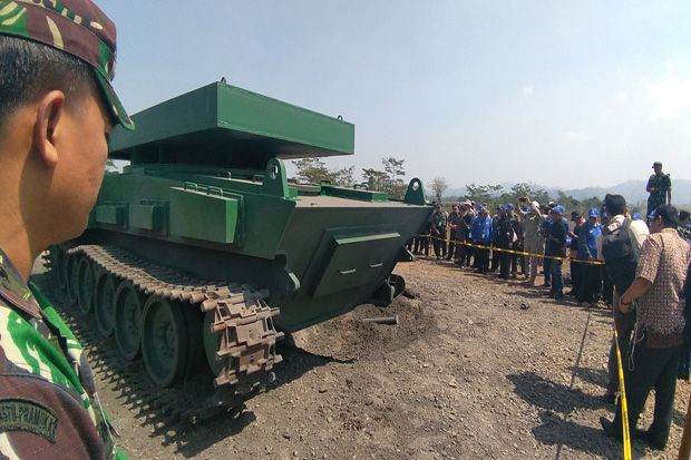 Jalani Uji Kekuatan, Pindad Targetkan Tank Medium Selesai Tahun Ini