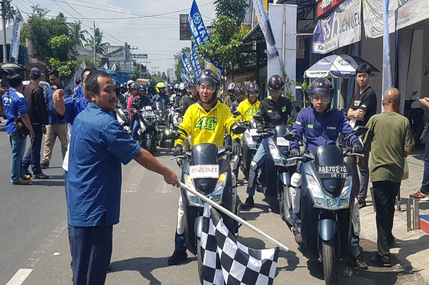 Ribuan Komunitas Skutik Bongsor Serbu MAXI Yamaha Day Borobudur