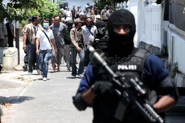 Densus 88 Tangkap Empat Terduga Teroris di Indramayu