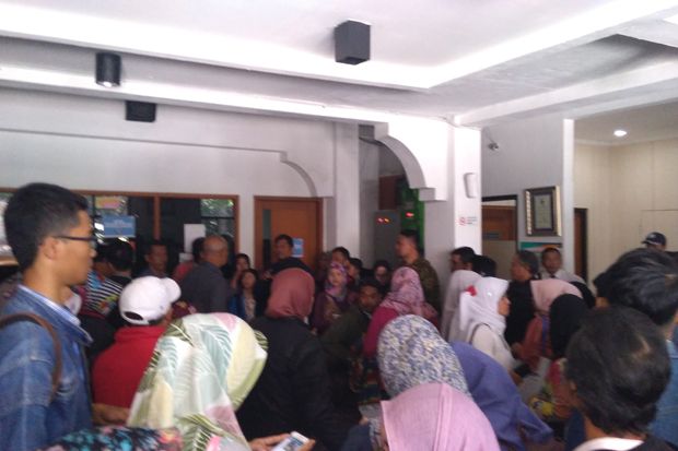 Kisruh PPDB di Bandung: Manipulasi KK hingga Nilai Rapor Berubah Jadi 100
