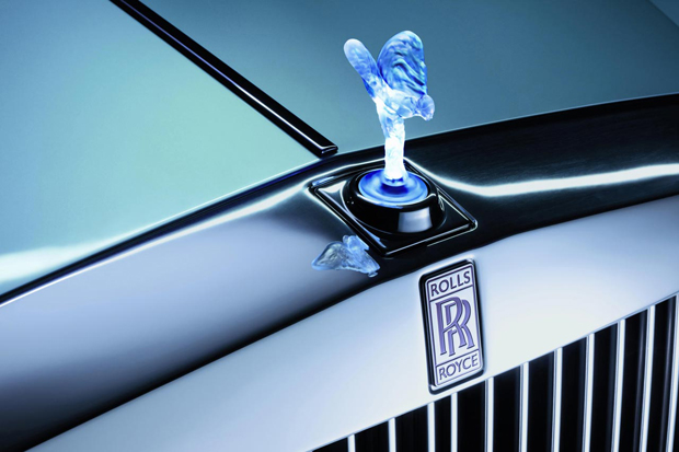 Rolls-Royce Tantang Airbus dan Uber di Bisnis Taksi Terbang
