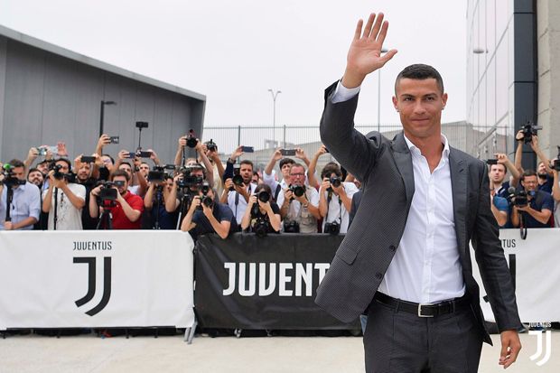 Penuh Semangat, Ronaldo Jalani Tes Medis di Juventus