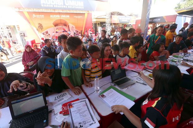 Audisi PB Djarum Diserbu Ribuan Bakat Muda di Surabaya
