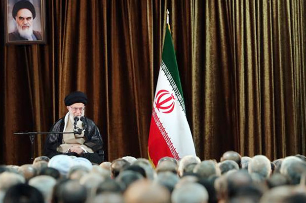 Khamenei: Tidak Ada Gunanya Berunding dengan AS