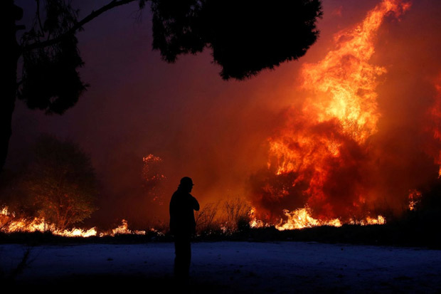 Kebakaran Hebat Landa Yunani, 20 Tewas