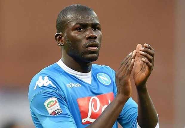 Napoli Tolak Tawaran Menggiurkan Raksasa Premier League