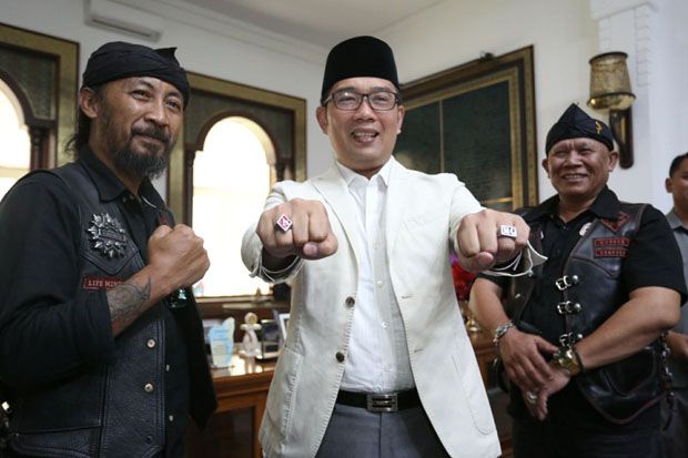 Bikers Brotherhood 1% MC Jadikan Ridwan Kamil Anggota Kehormatan