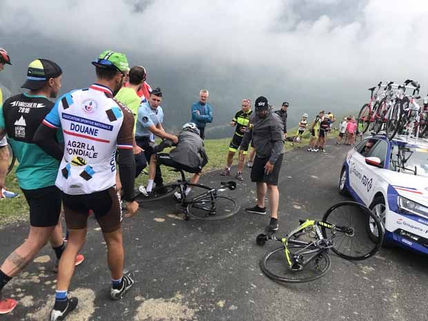 Insiden Salah Tangkap Nodai Tour de France 2018