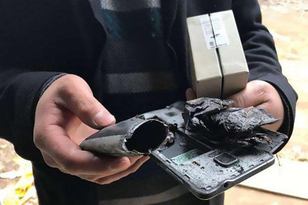 Baterai Note 4 Meledak Lukai Bocah, Keluarga Tuntut Samsung