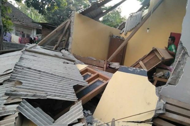 Gempa 6,4 SR di Lombok, Sejumlah Bangunan Rusak