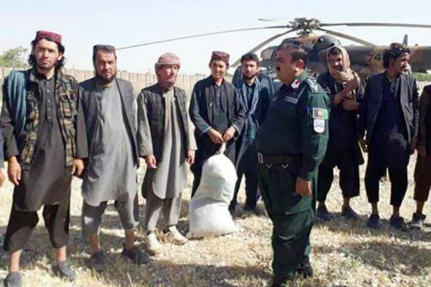 Digebuk Taliban, 200 Lebih Anggota ISIS Menyerahkan Diri