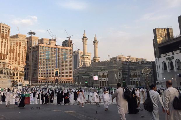 Jamaah Haji Indonesia Padati Bandara King Abdul Aziz Jeddah