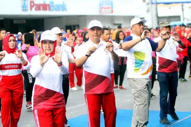 Masyarakat Medan Senam Poco-poco Sambut Asian Games 2018