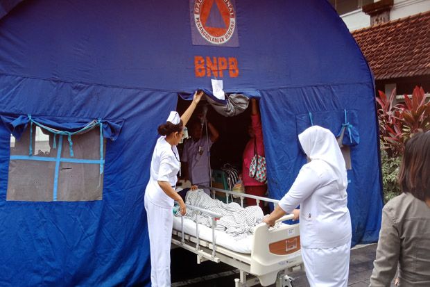 Pascagempa, Ratusan Pasien RS Sanglah Dirawat di Tenda