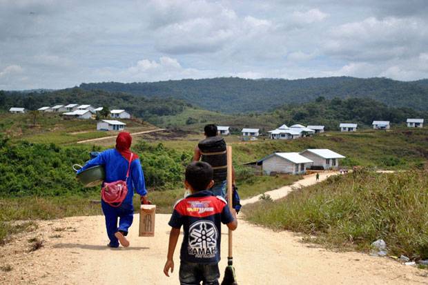 Prihatin! 12 KK Transmigran Asal Tulungagung Diusir Warga Lahat